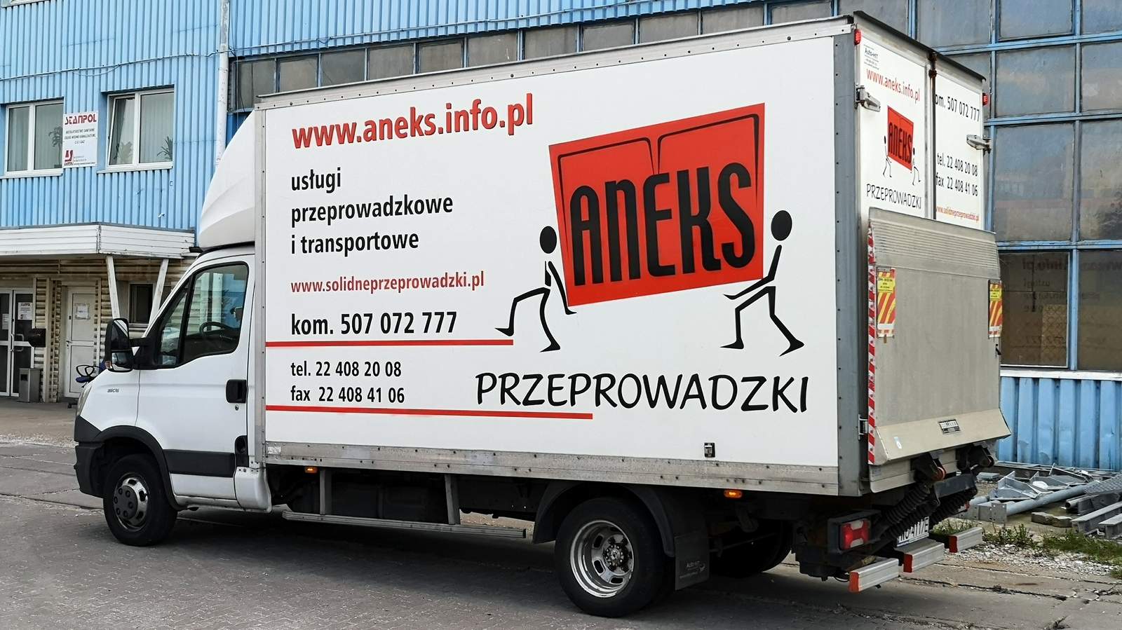 Iveco 35C15 z windą